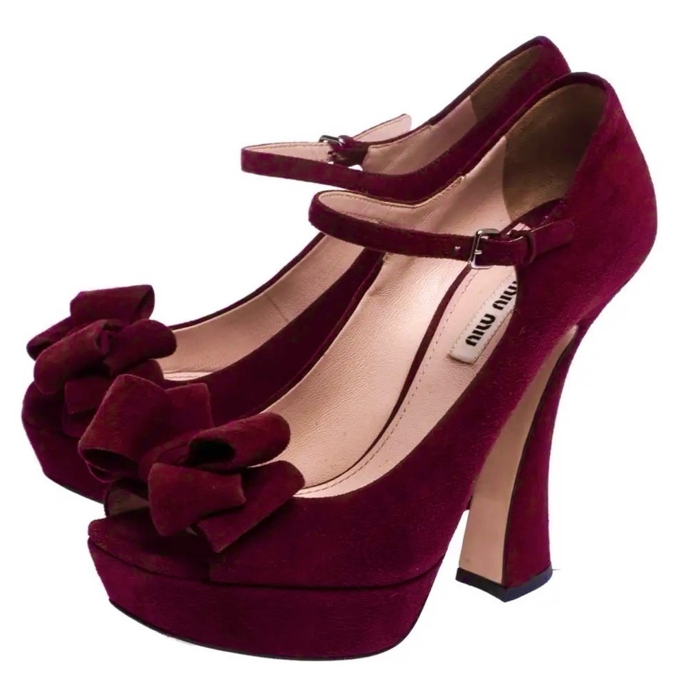 Miu Miu magenta pumps